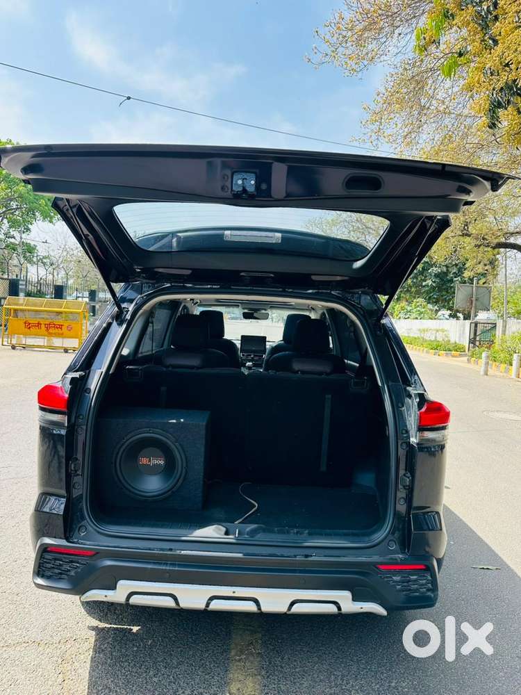 Toyota Innova Hycross 2.0 Vx Hybrid 7 Str, 2025, Petrol