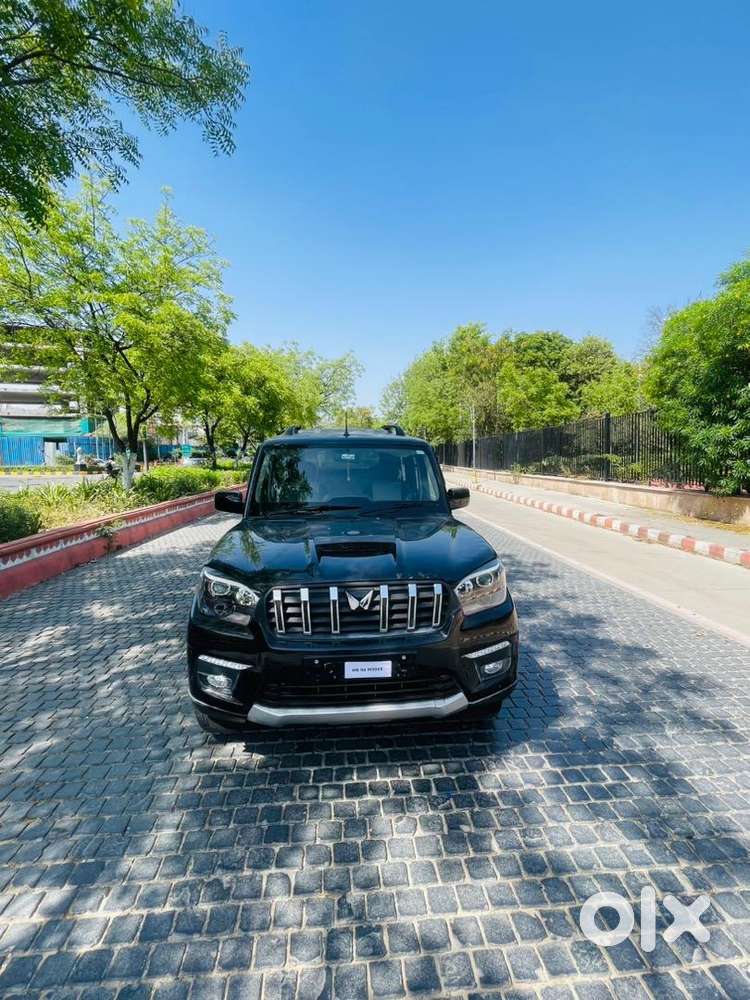 Mahindra Scorpio Classic 2023 Diesel 52000 Km Driven