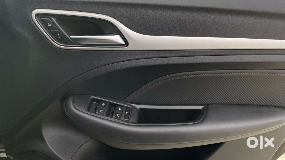 Mg Astor Smart Cvt Black Storm, 2023, Petrol