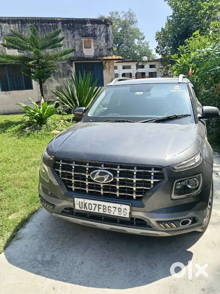 Top Model Hyundai Venue Diesel December 2021