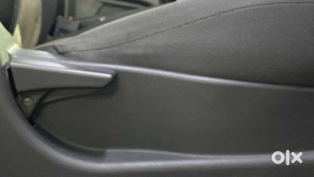 Tata Tiago 1.2 Revotron Xt, 2017, Petrol