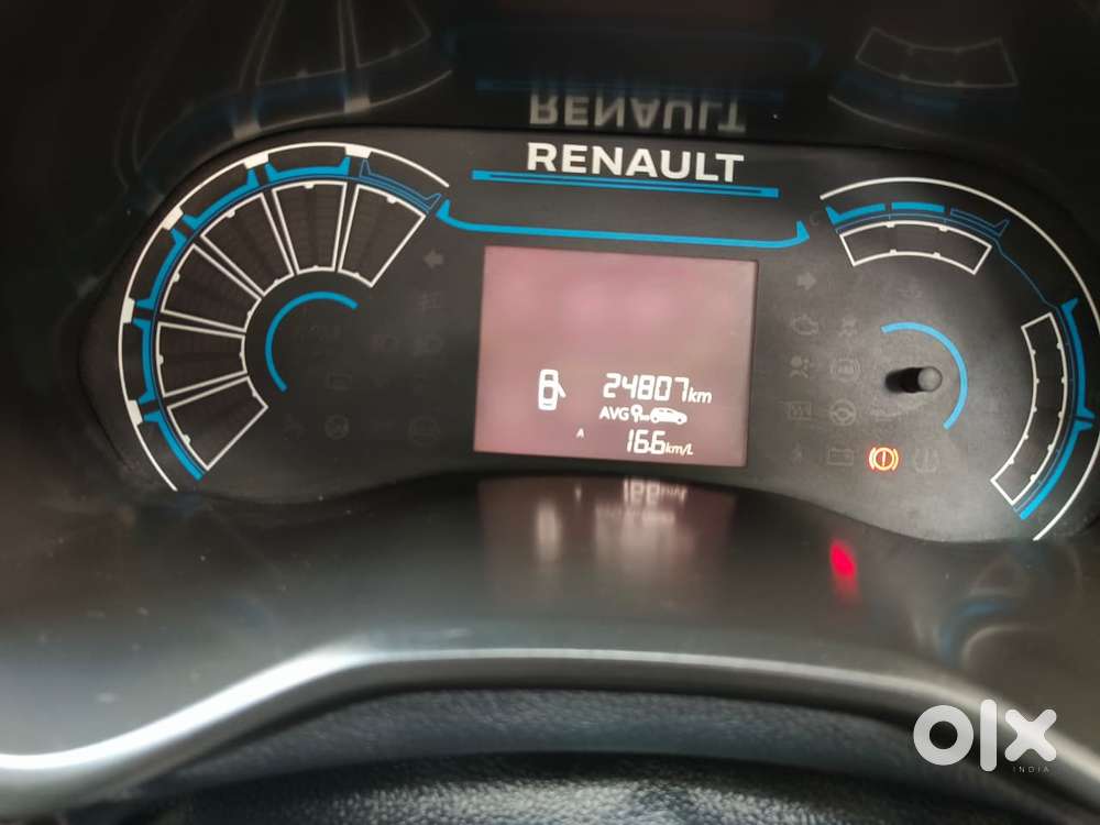 Renault Triber Rxz, 2022, Petrol