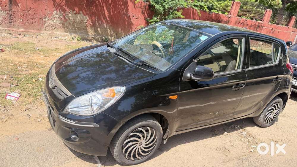 Hyundai I20 Sportz 1.4 Crdi 6 Speed Bs-iv, 2013, Diesel