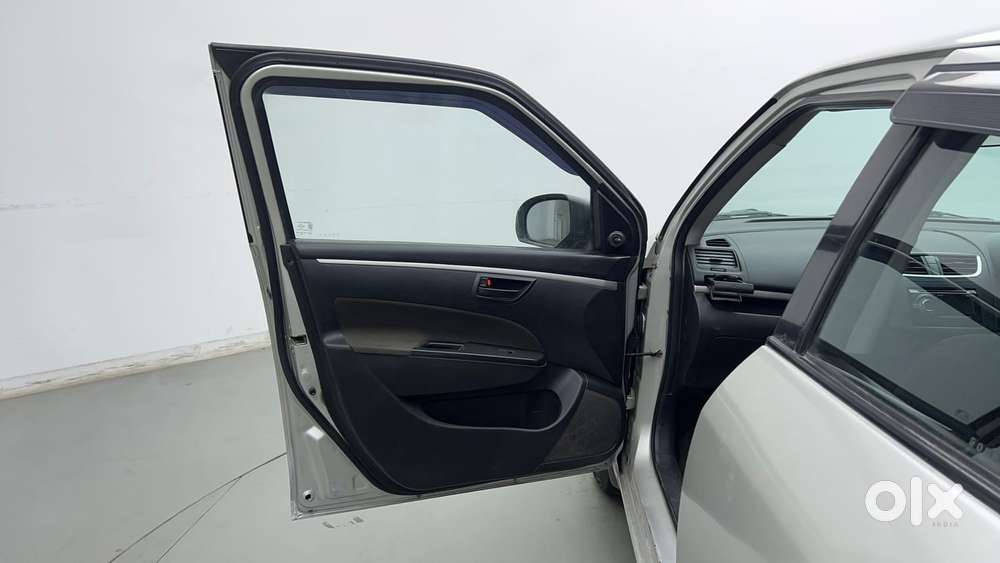 Maruti Suzuki Swift 1.2 Lxi (o), 2017, Petrol