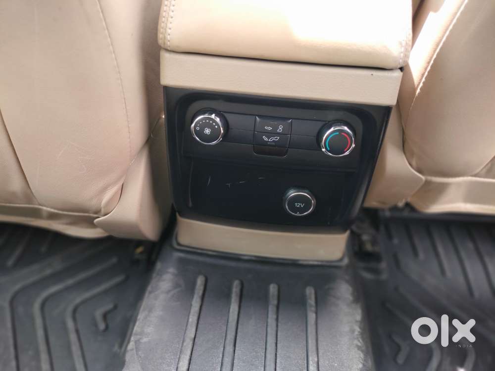 Ford Endeavour 3.2 Titanium 4x4 At, 2017, Diesel