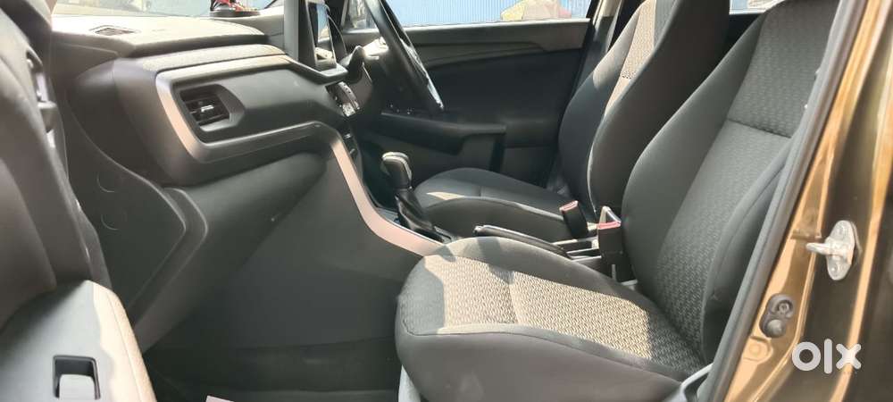 Maruti Suzuki Brezza 1.5 Vxi At Smart Hybrid, 2024, Petrol