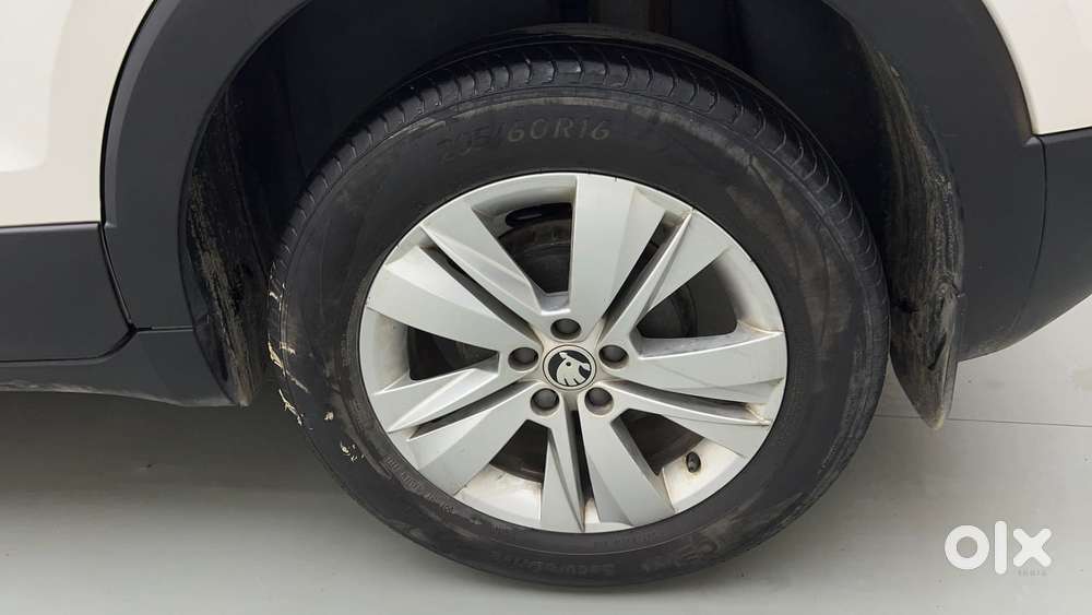 Skoda Kushaq Ambition 1.0l Tsi Mt, 2024, Petrol