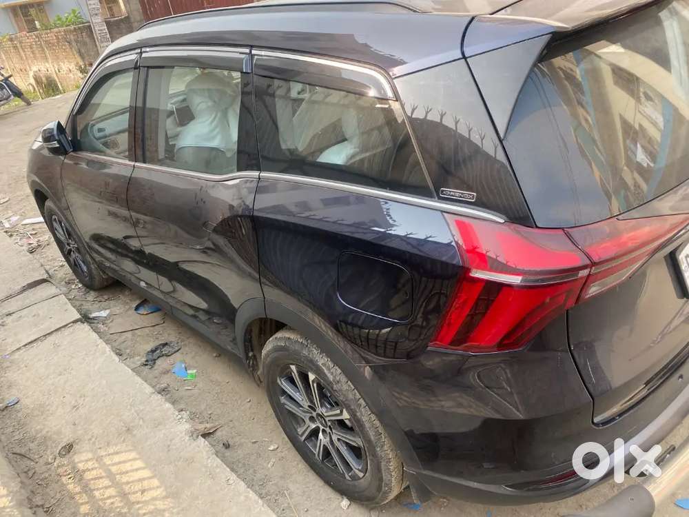 Mahindra Xuv700 2025 Petrol 7 Str