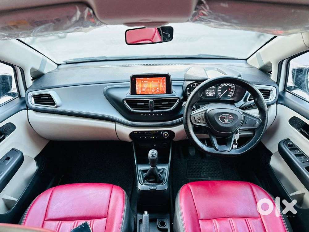 Tata Altroz 1.2 Xm Plus, 2022, Petrol
