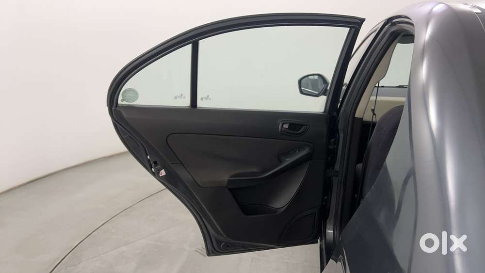 Tata Zest  Revotron 1.2t Xm, 2015, Petrol