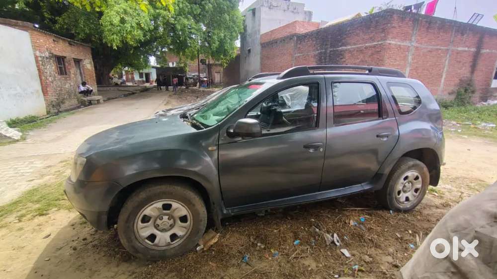Renault Duster 2014 Diesel 70000 Km Driven