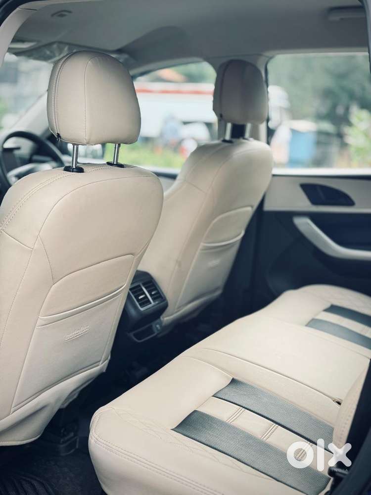 Mahindra Xuv700 2.2 Ax 3 Diesel Mt 5 Str, 2022, Diesel