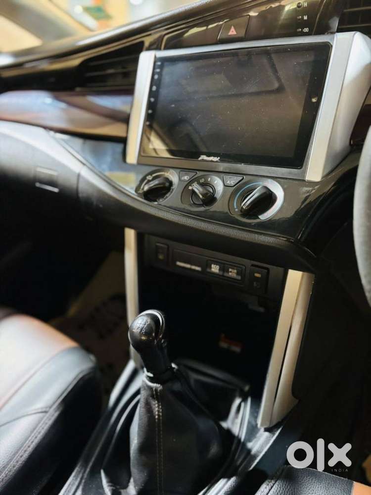 Toyota Innova Crysta 2.4 G Mt, 2016, Diesel