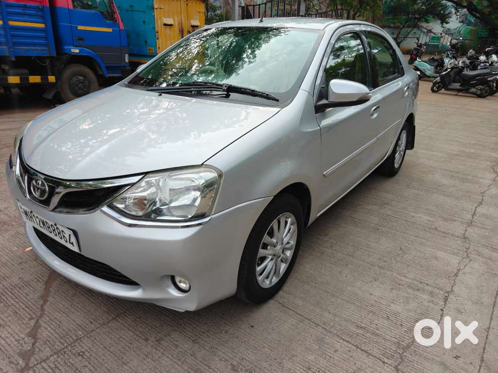 Toyota Etios V Sp, 2015, Petrol