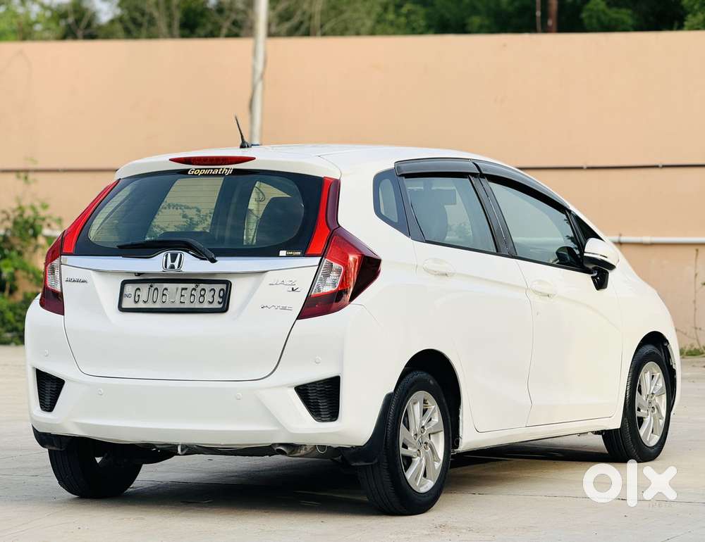 Honda Jazz V Automatic, 2015, Petrol