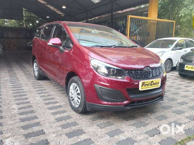 Mahindra Marazzo M4, 2019, Diesel