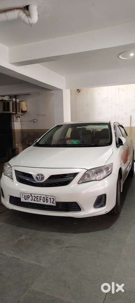 Toyota Corolla Altis 2012