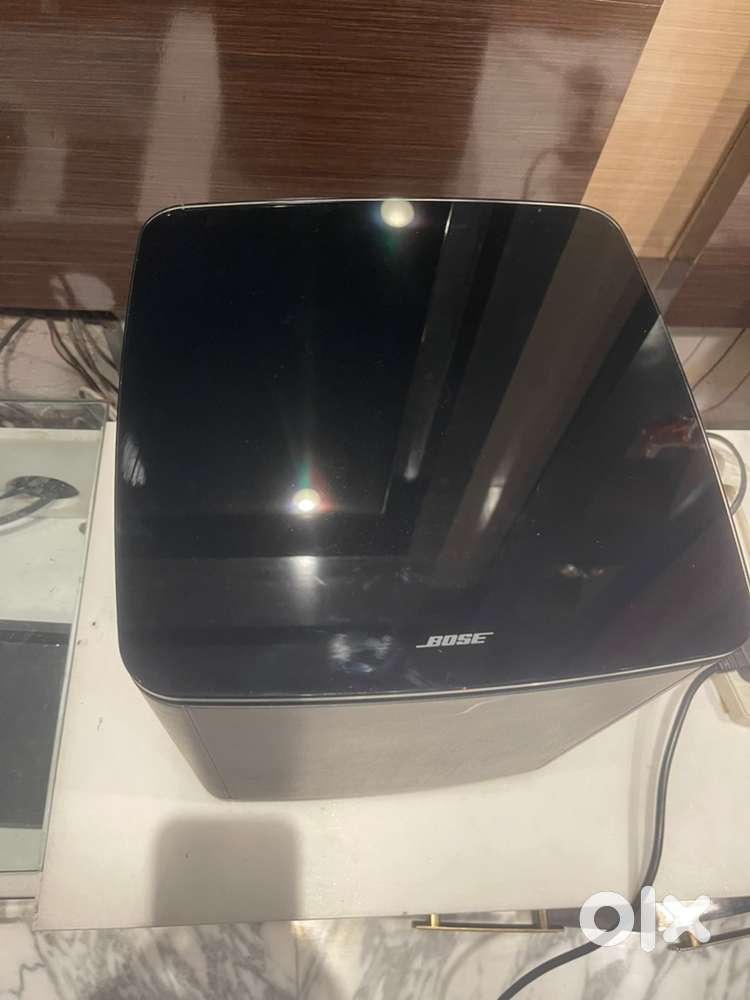 Bose Bass Module 700 / Acoustimass 300 Wireless Subwoofer (Glass Top)