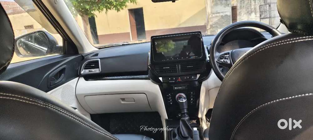 Mahindra Xuv3xo Mx3 Pro 2024