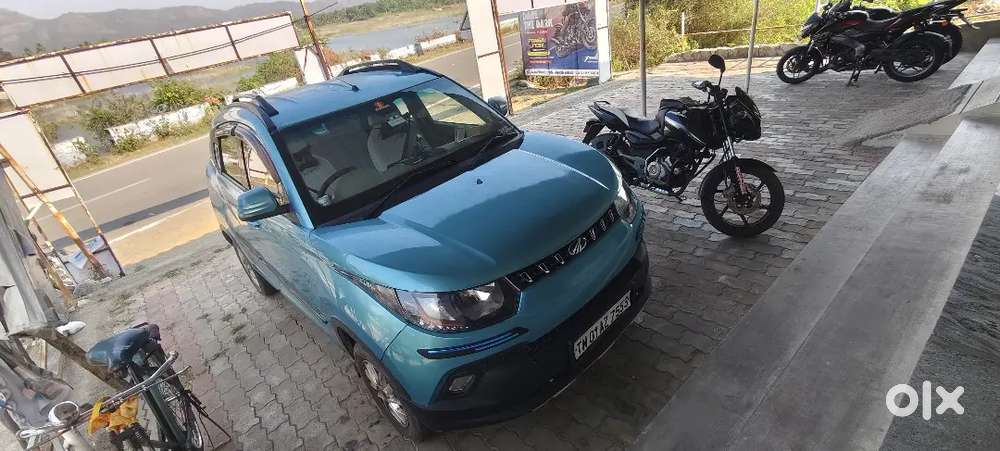 Mahindra Kuv 100 2016 Petrol Good Condition