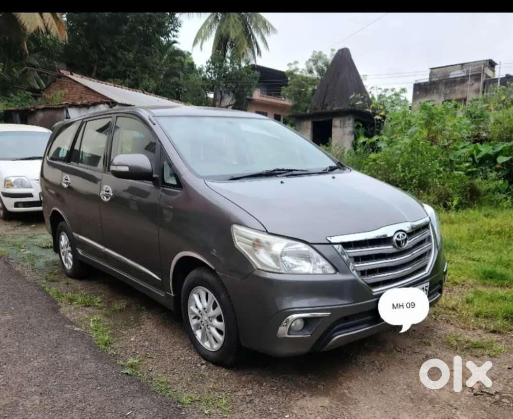 Toyota Innova 2012 Diesel Well Maintained