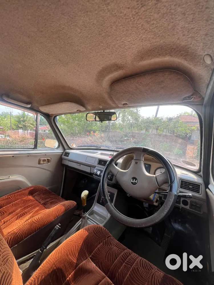 Ambassador Ambassador 2009 Diesel 125000 Km Driven