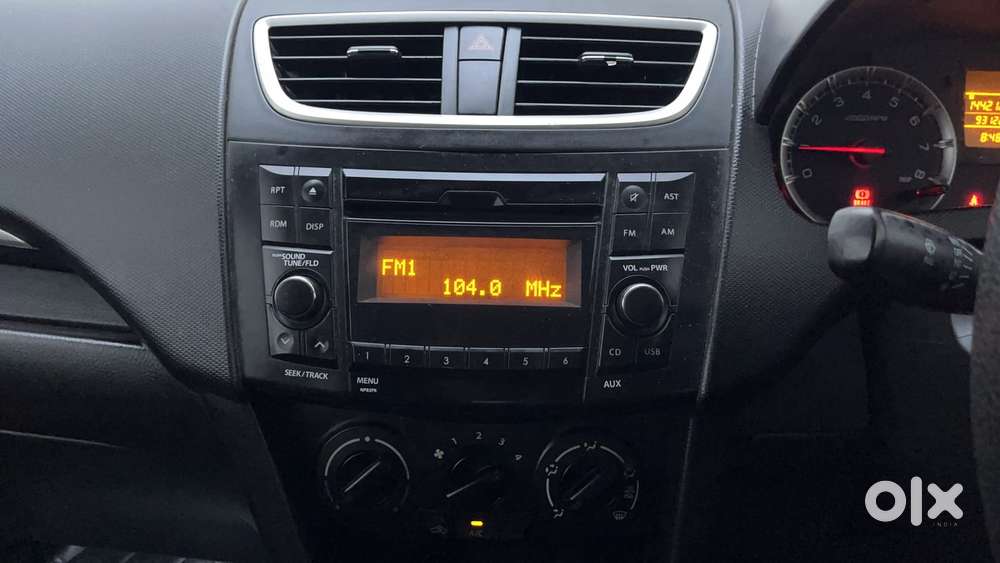 Maruti Suzuki Swift Vvt Vxi, 2015, Petrol