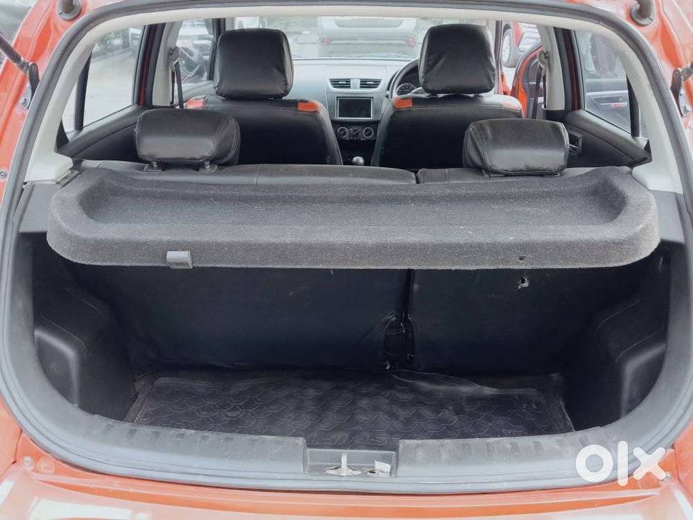 Maruti Suzuki Swift Vxi 1.2 Abs Bs-iv, 2017, Petrol