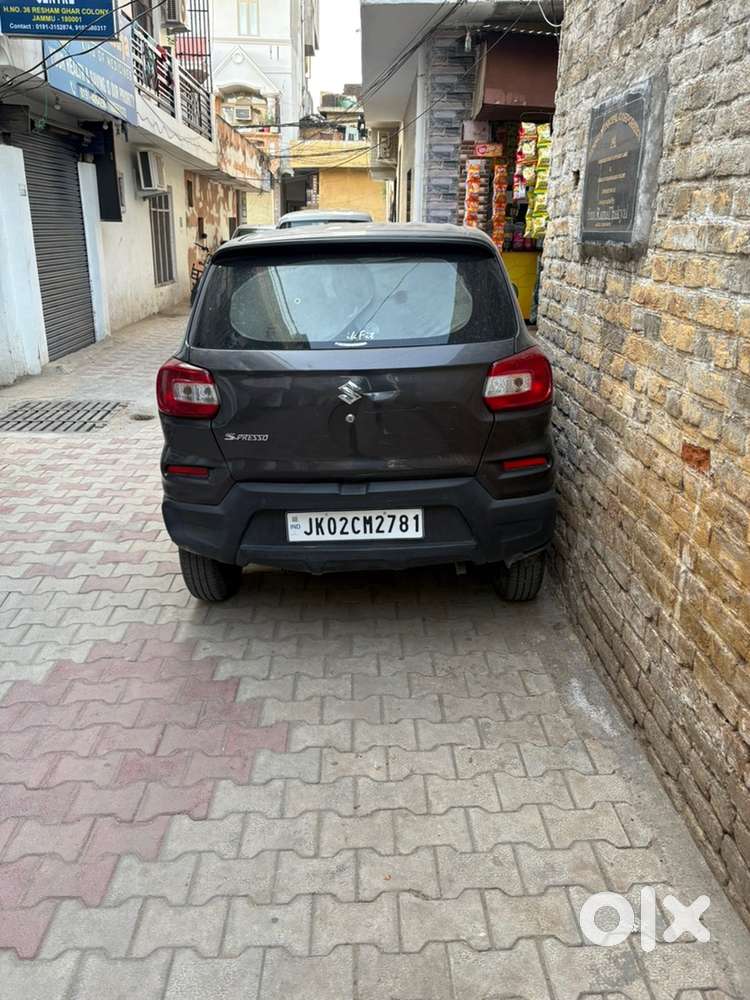 Maruti Suzuki S-presso Petrol Well Maintained