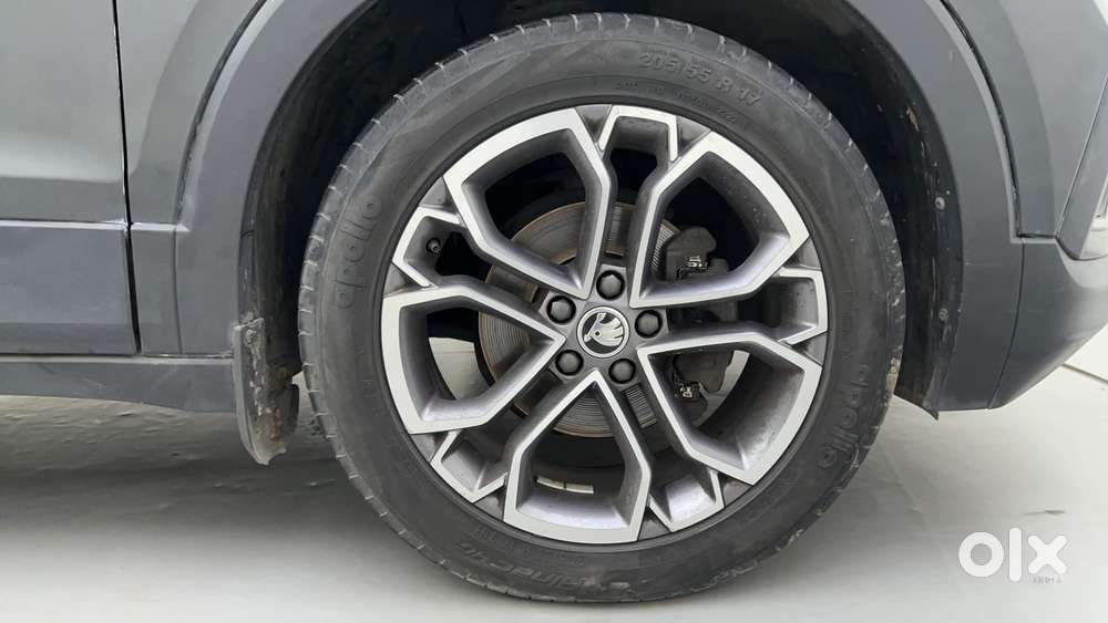 Skoda Kushaq Style 1.0l Tsi At, 2022, Petrol