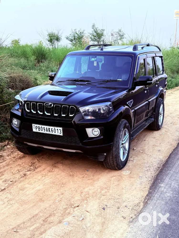 Mahindra Scorpio Classic 2022 Diesel Manual