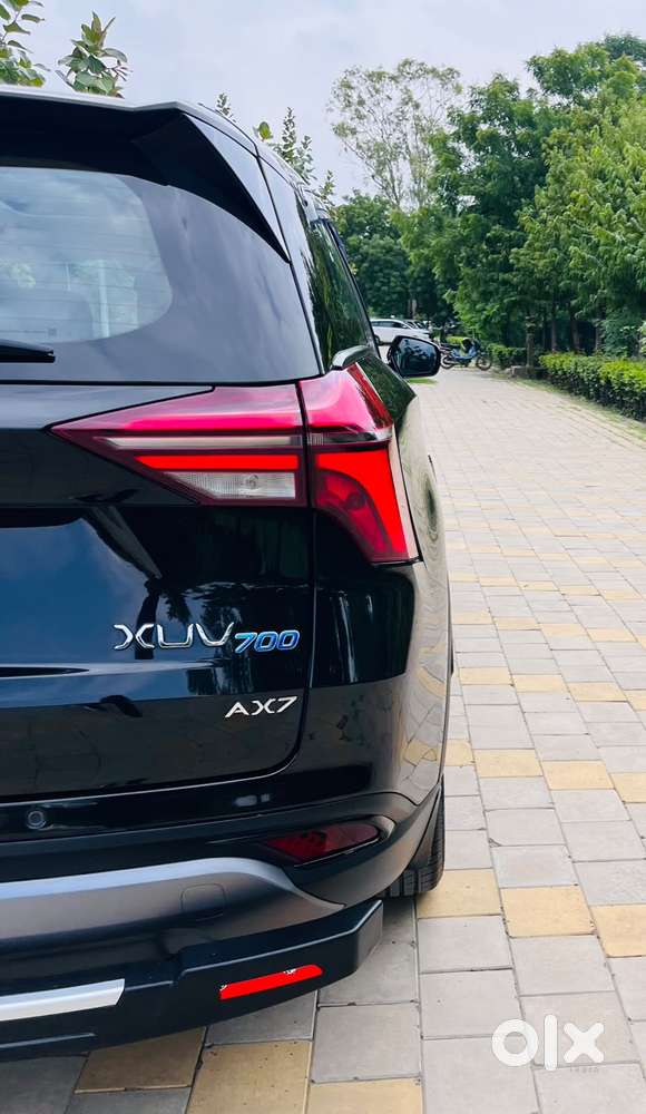 Mahindra Xuv700 2.2 Ax 7 Diesel At Str, 2025, Diesel