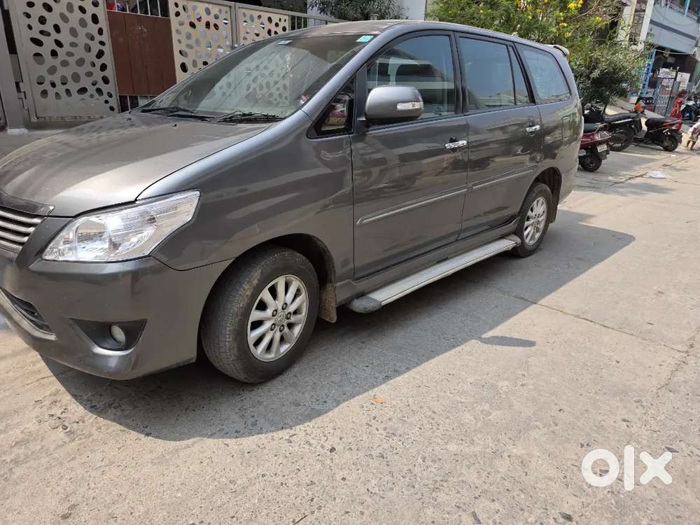 Toyota Innova 2013