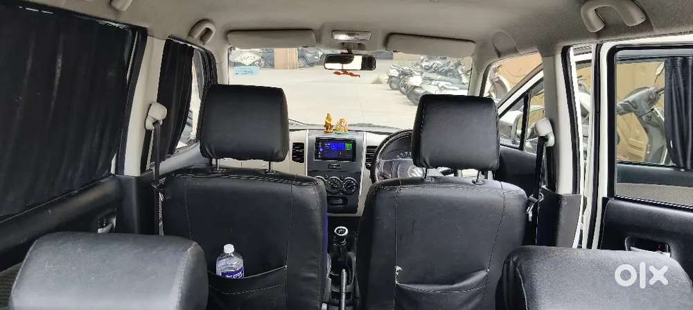 Top Condition.. New Tyres Touch Screen Reverse Camera Curtains Install