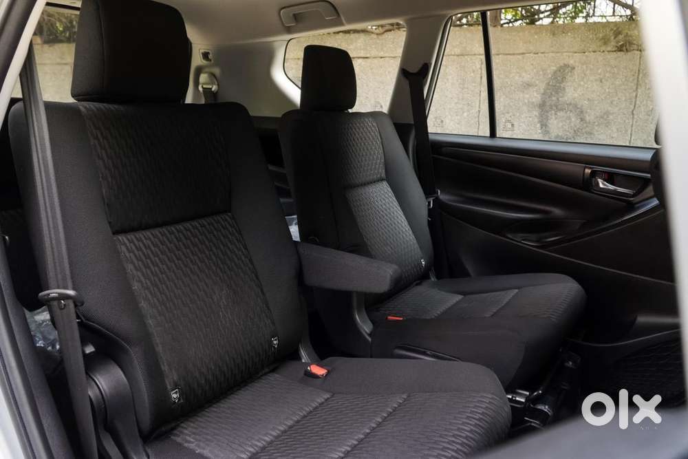 Toyota Innova Crysta [2020-ongoing] 2.4 Gx 7 Str, 2021, Diesel
