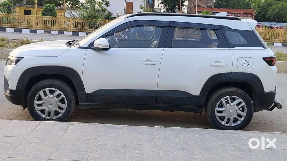 Maruti Suzuki Brezza 1.5 Lxi Smart Hybrid, 2022, Petrol