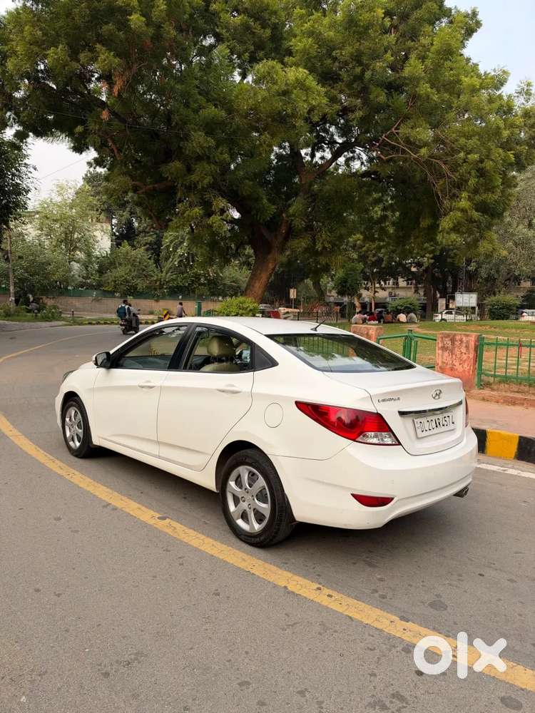 Hyundai Verna Fluidic 1.6 Vtvt, 2013, Petrol