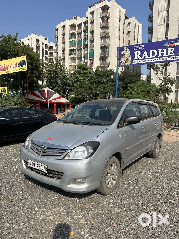 Toyota Innova 2.5 V 7 Str, 2010, Diesel