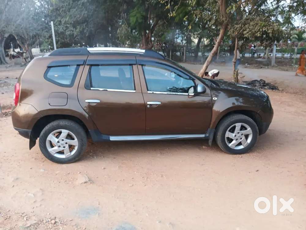 Renault Duster 2013 Diesel Topend Well Maintained.