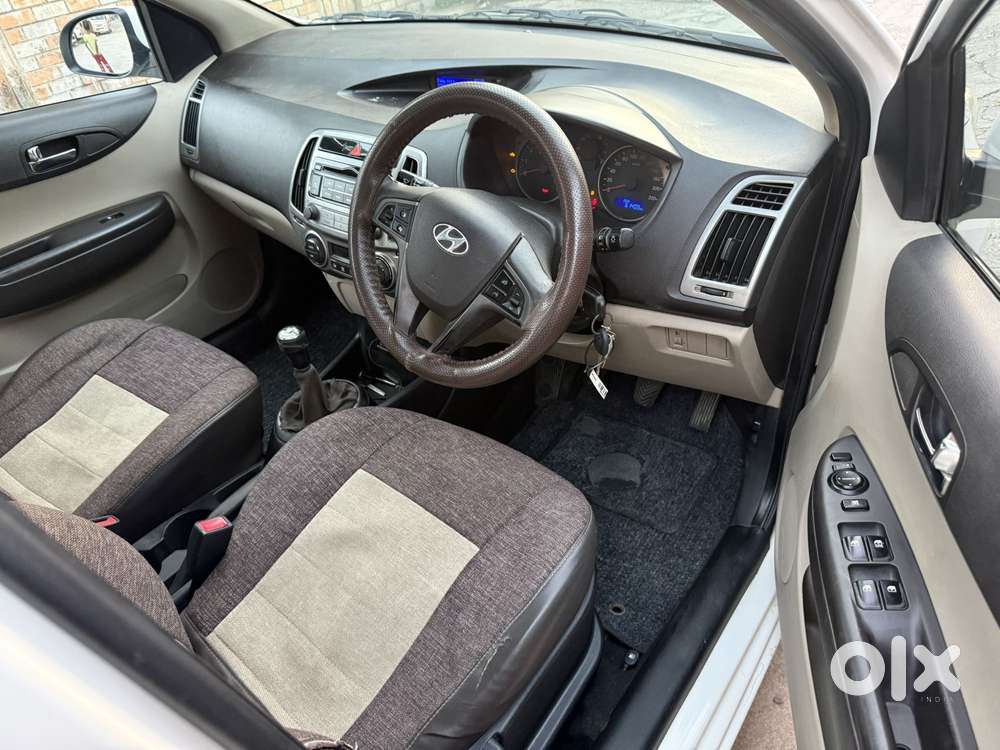 Hyundai I20 Sportz 1.2 Bs-iv, 2013, Petrol