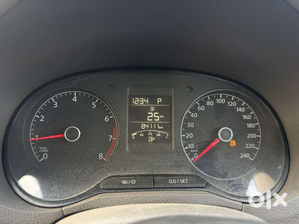 Volkswagen Vento Petrol Highline At, 2015, Petrol