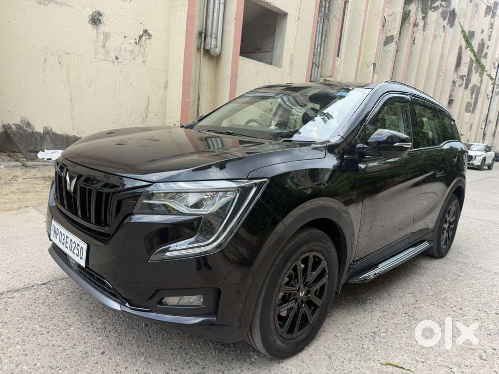 Mahindra Xuv700 2.0 Ax 7 Petrol At Str, 2025, Petrol