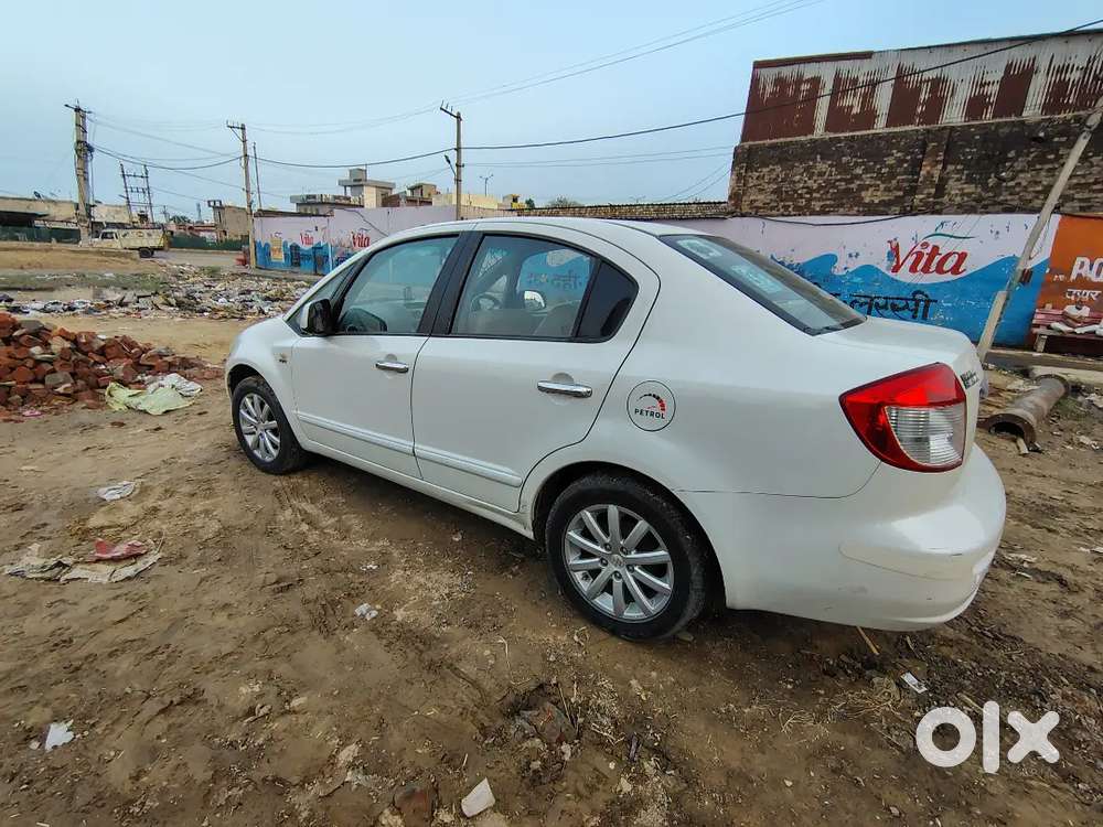 Sx4 2011 Petrol  80000 Km Driven
