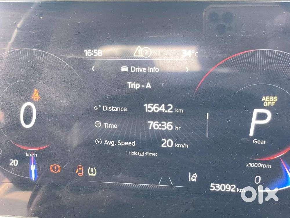 Mahindra Xuv700 2.0 Ax 7 Petrol At Luxury Pack Str, 2024, Petrol