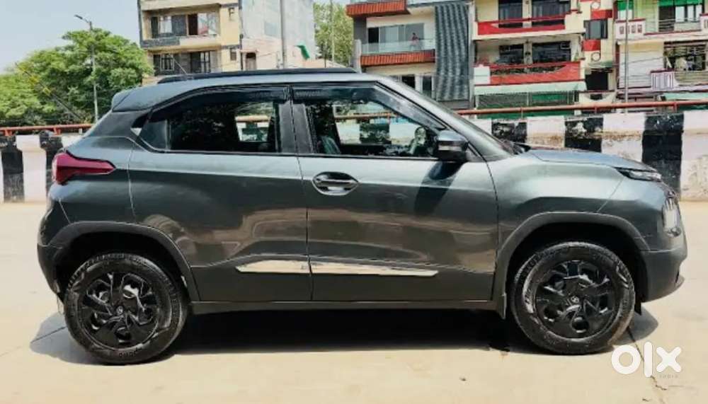 Tata Punch 2023 Petrol 5900 Km Driven