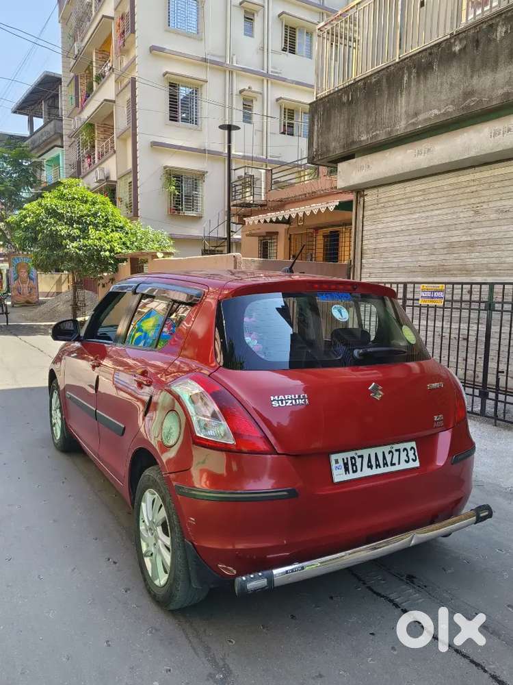 Maruti Suzuki Swift Zxi Abs  2013 Petrol