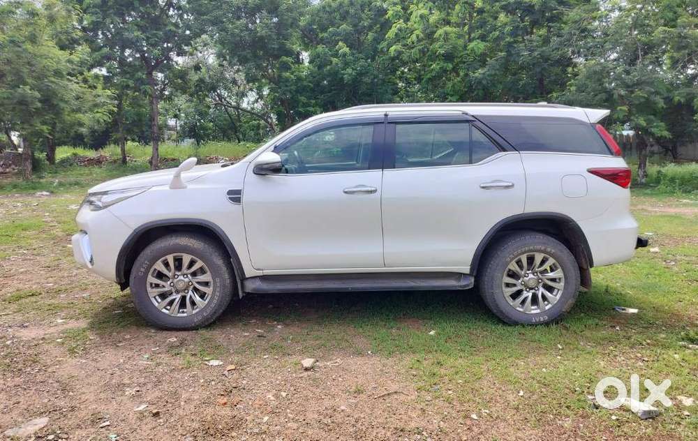 Toyota Fortuner 4x2 At 2.8 Diesel, 2020, Diesel