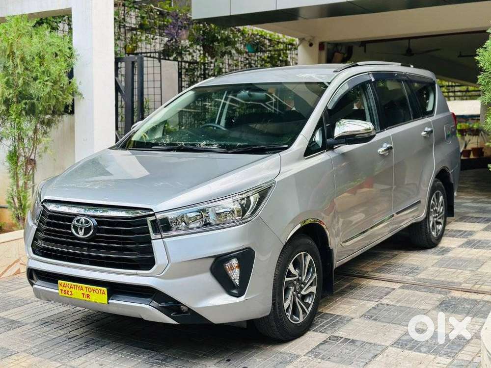 Toyota Innova Crysta 2.4 Gx Limited Edition 8 Str, 2022, Diesel