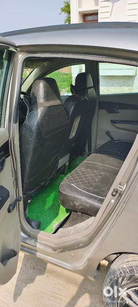 Mahindra Kuv 100 2017 Petrol 56000 Km Driven