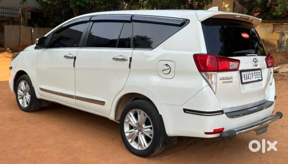 Toyota Innova Crysta 2019 Diesel 270000 Km Driven